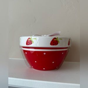 Terramoto Strawberry Nesting Bowl Set of 3 Summertime fruit bowls